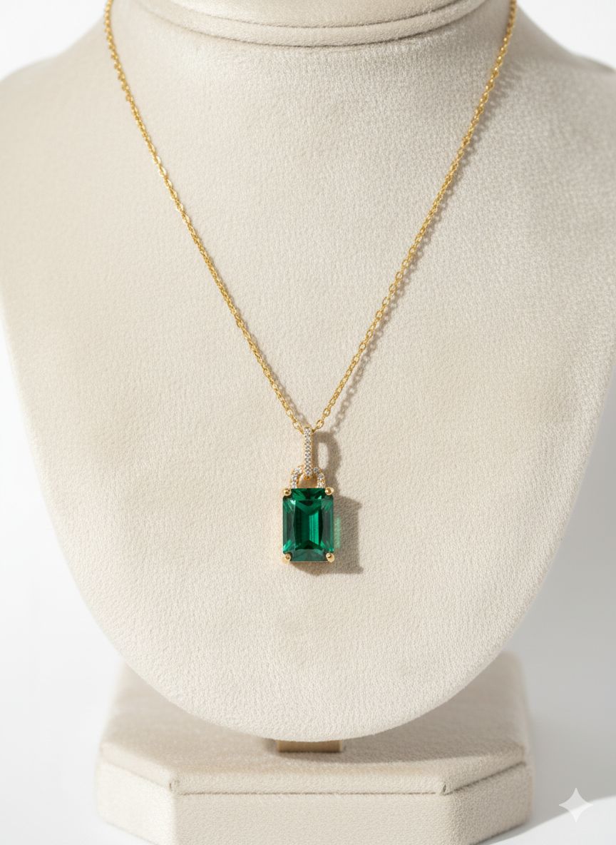 Collier vert émeraude